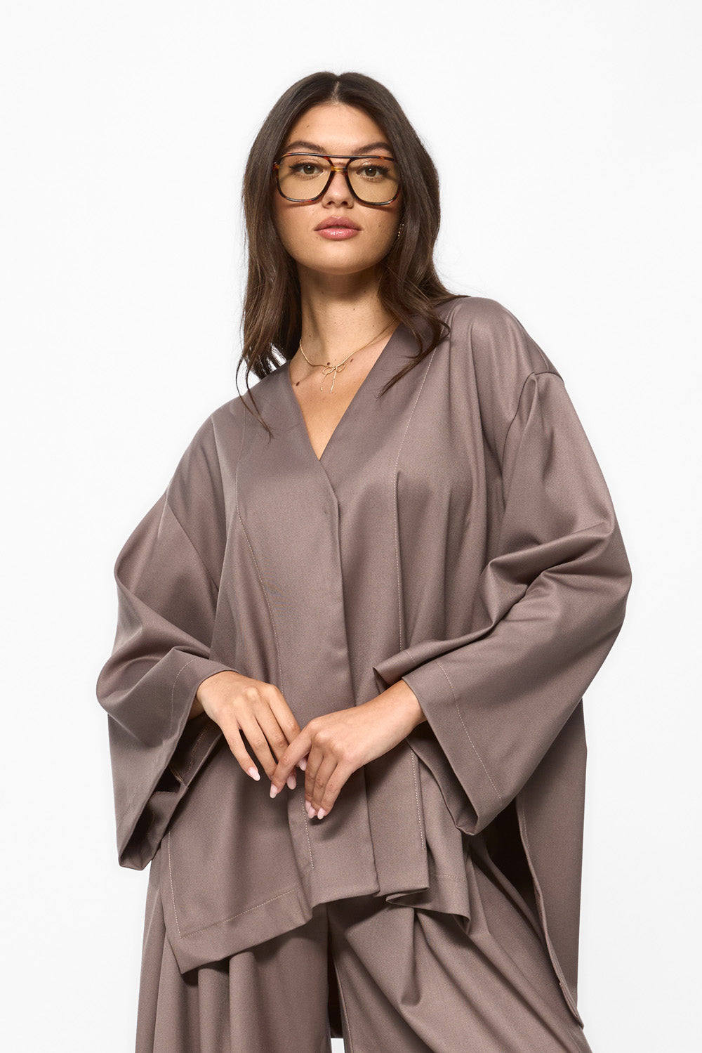 Cardigan din stofa Kimi | Femei | Bej | Stil modern și elegant | Confort și funcționalitate | Atelier Hamza