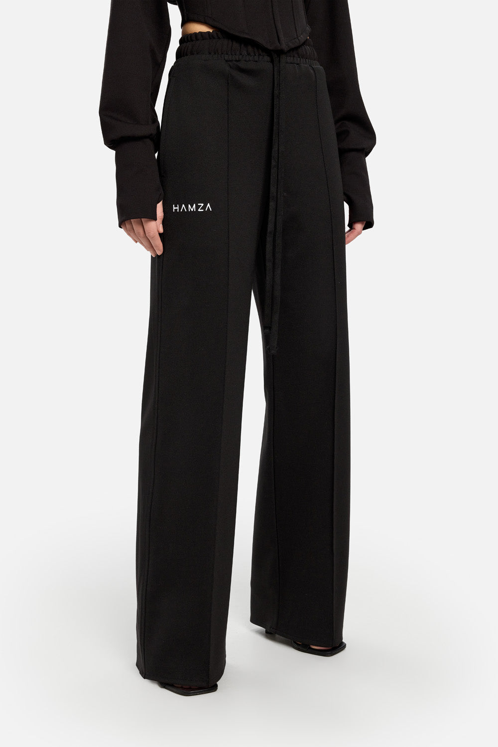 Pantaloni evazați Karol| Femei | Negru | Stil Modern & Elegant | Confort & Funcționalitate | Atelier Hamza