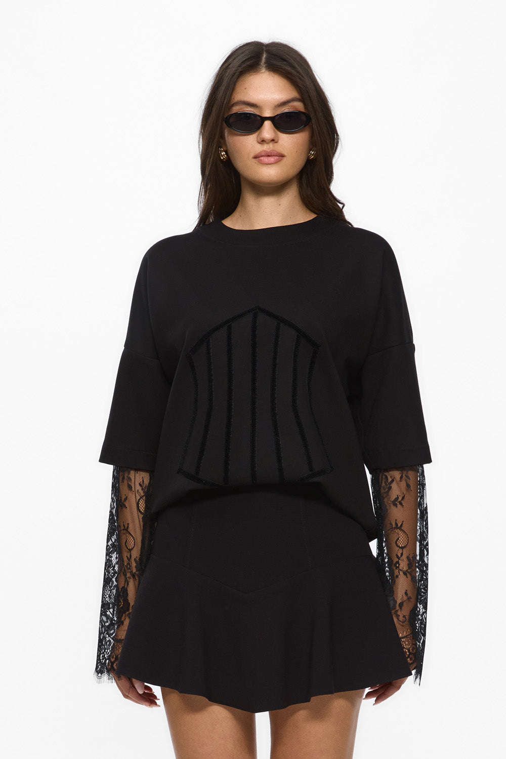 Venice black Top with lace sleeves