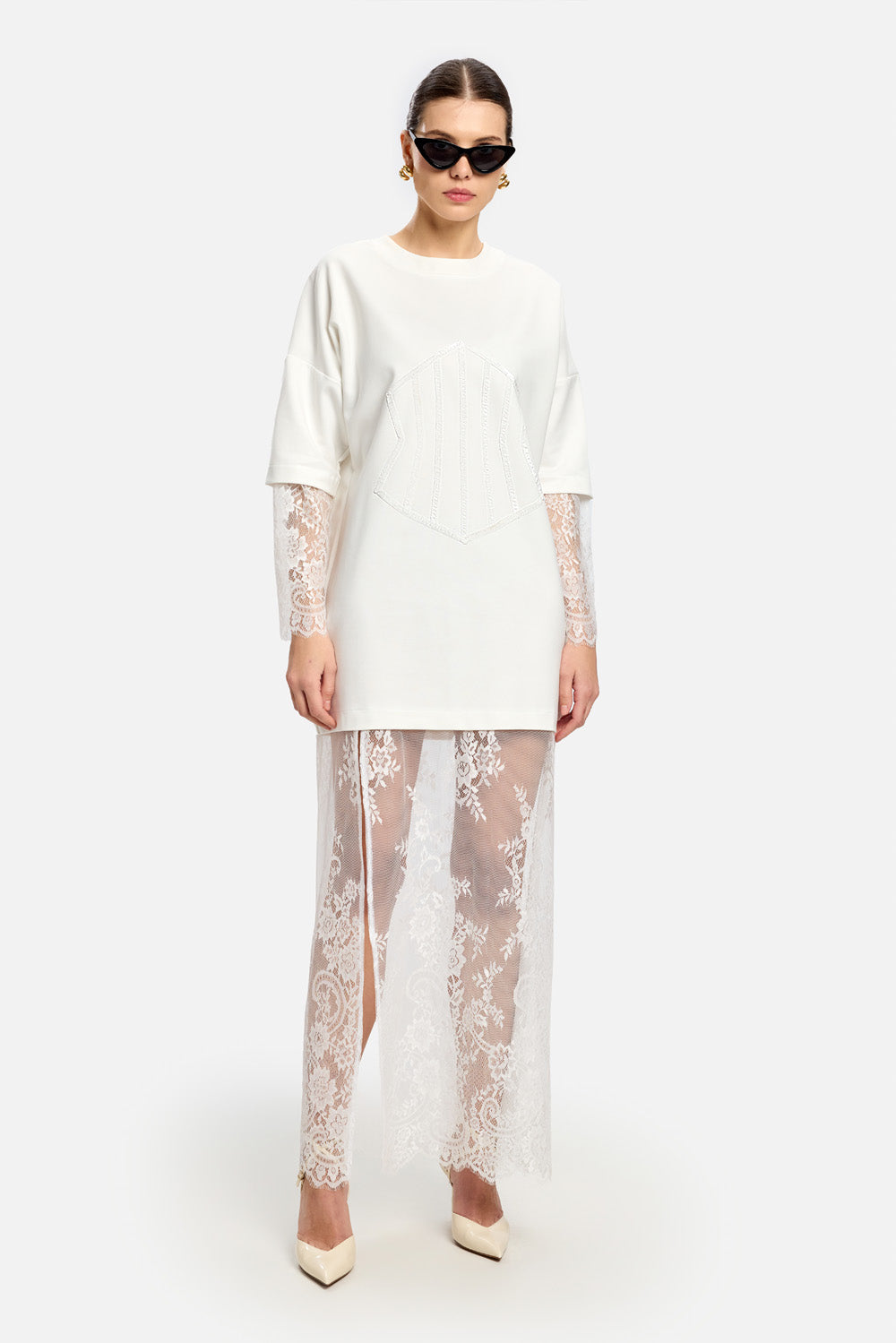 Venice vanilla Dress with lace skirt and sleeves