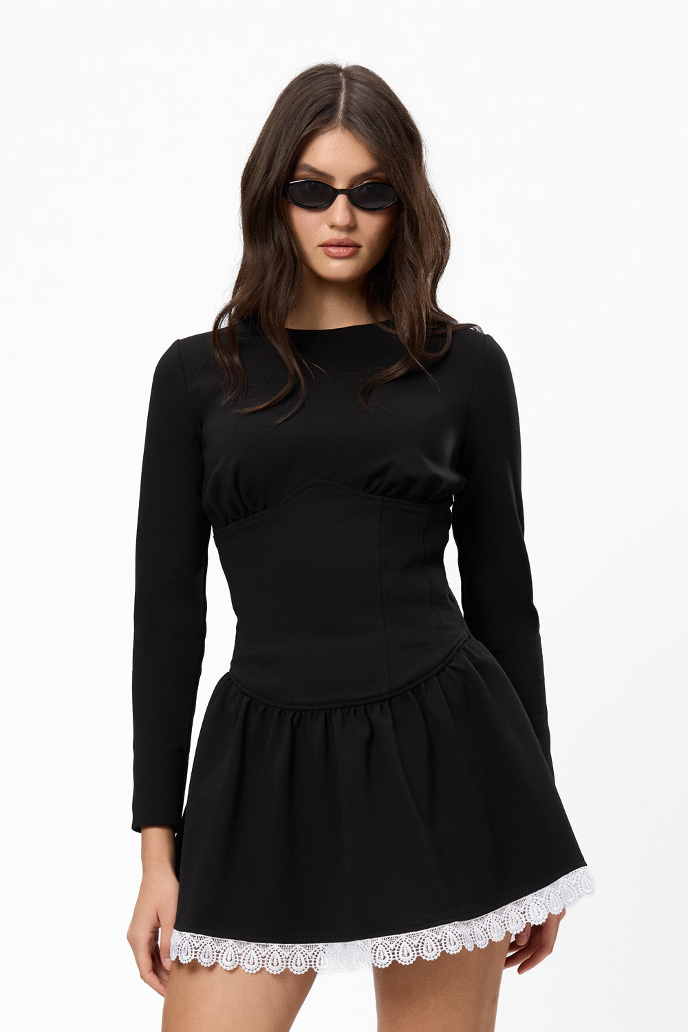 Czarna bluza z kapturem Karol z gorsetem