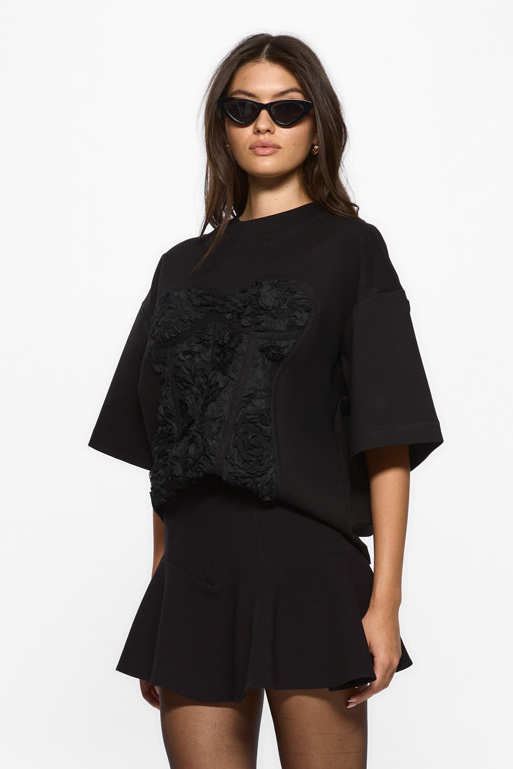 Beżowa koszulka Luna z aplikacją kokardek W