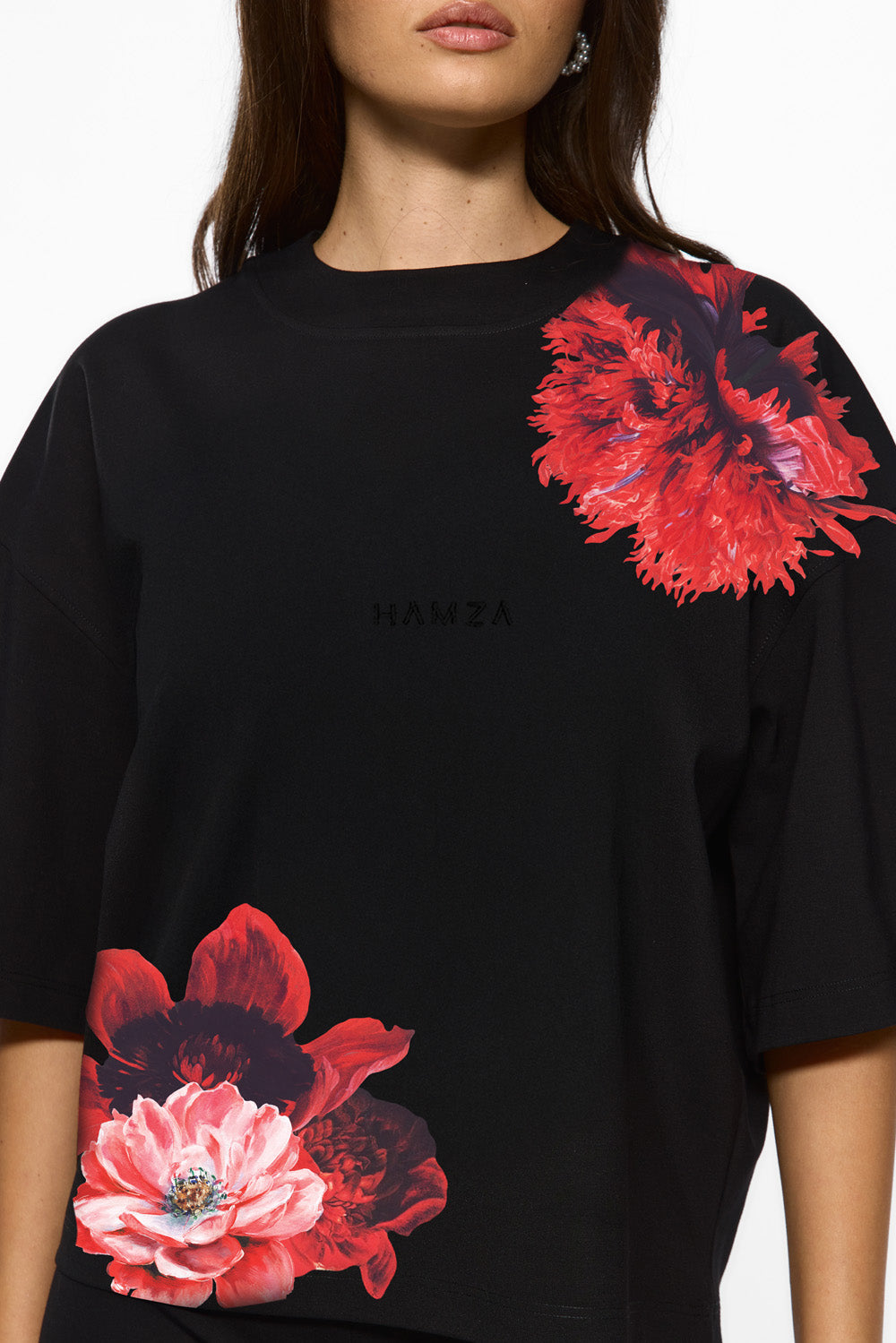 Blossom printed T-shirt | Women | Black | Modern and elegant style | Comfort and functionality | Atelier Hamza