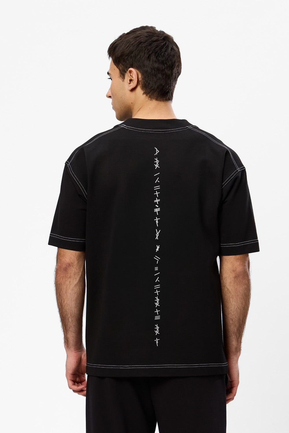 Kira embroidered Black T-shirt