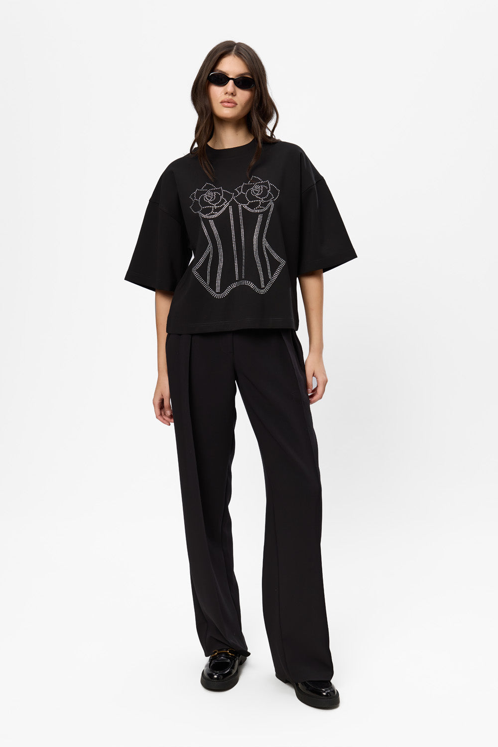 Koszulka Belle z kwiatową aplikacją w kolorze off-white W