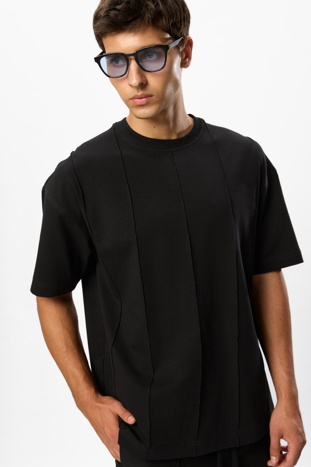 Linea Black T-shirt with stripes