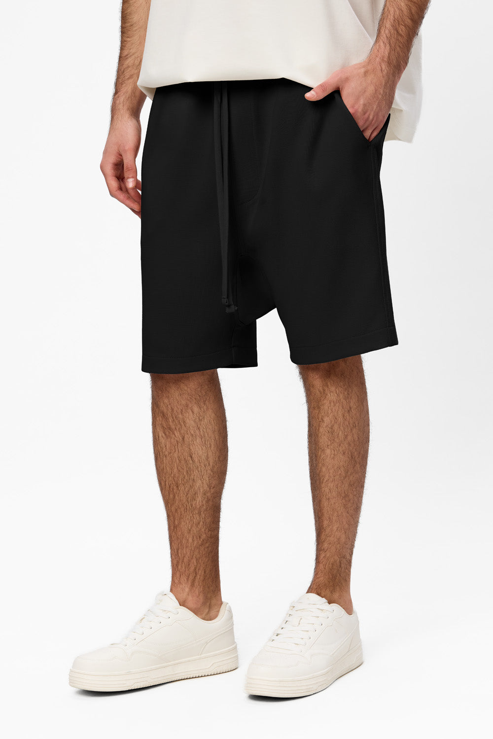 Beżowe spodnie Thom