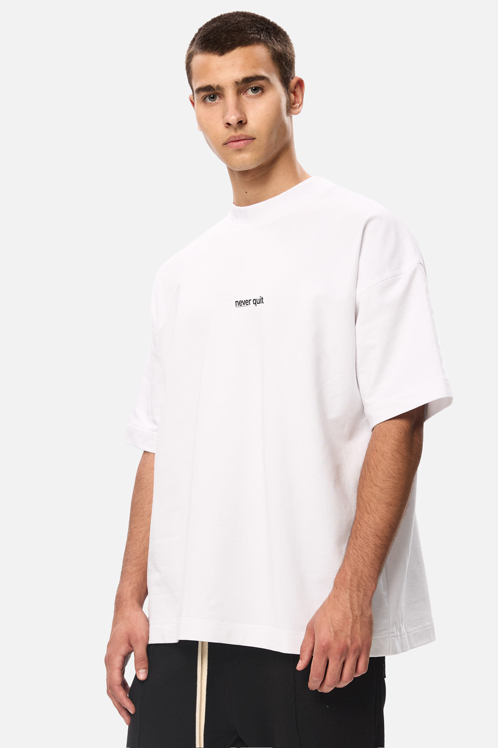 Tricou Alpha brodat | Confort & Eleganță | Alb | Atelier Hamza