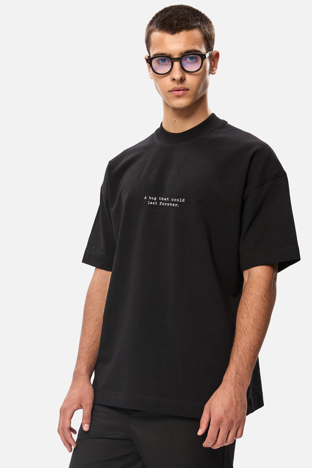 Tricou negru de barbati cu imprimeu Hug | Confort & Eleganță | Negru | Atelier Hamza
