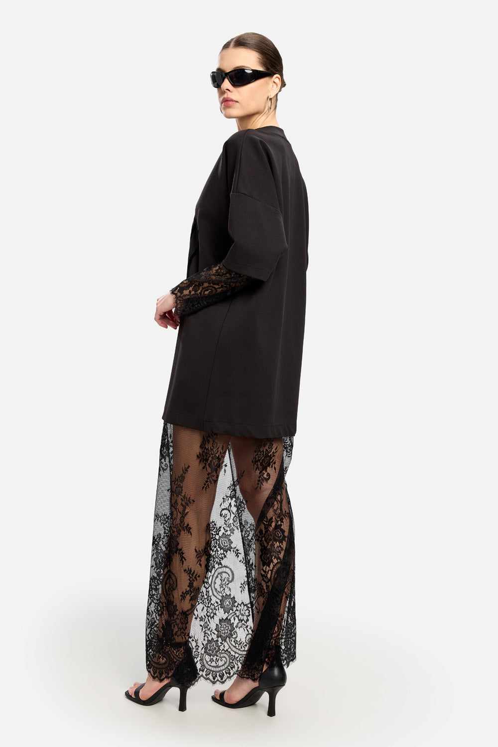 Venice vanilla Dress with lace skirt and sleeves