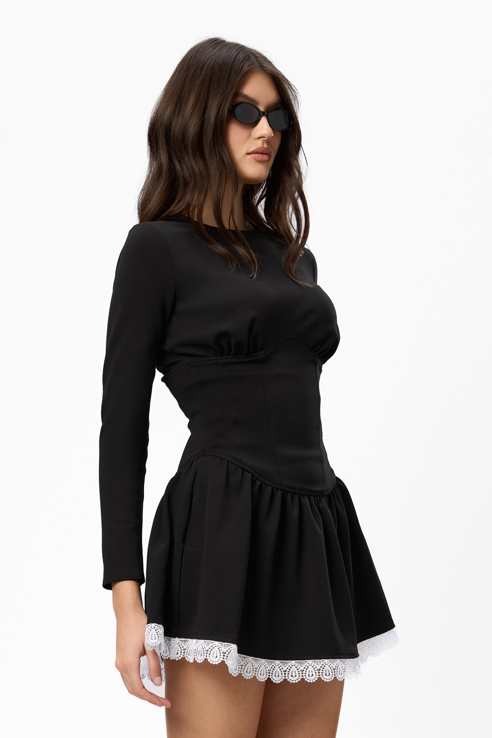 Czarna bluza z kapturem Karol z gorsetem