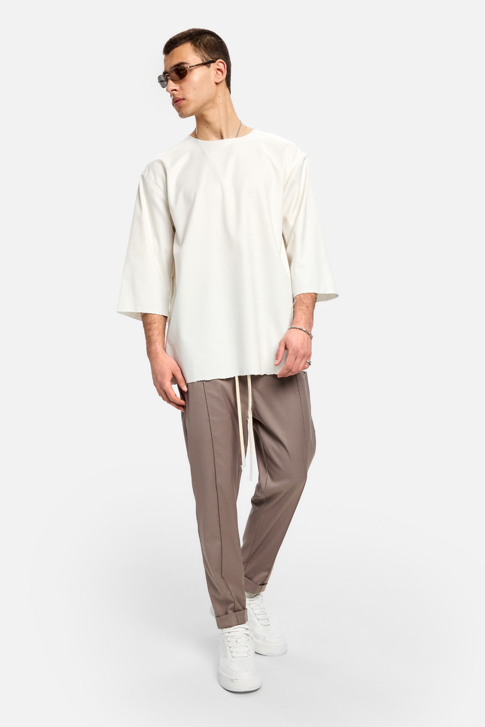 Tricou Thom | Bărbați | Alb | Stil Modern & Elegant | Confort & Funcționalitate | Atelier Hamza