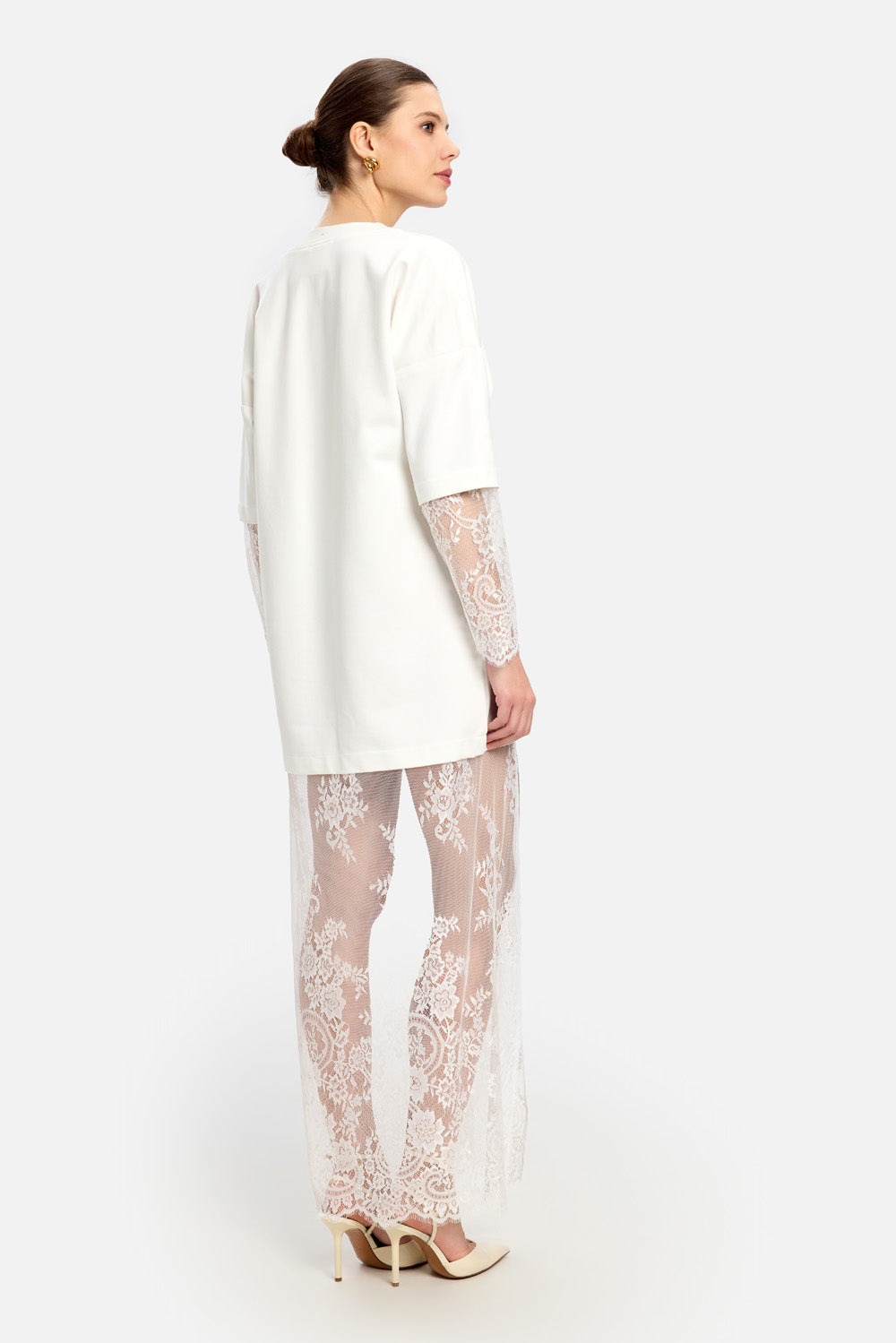 Venice vanilla Dress with lace skirt and sleeves