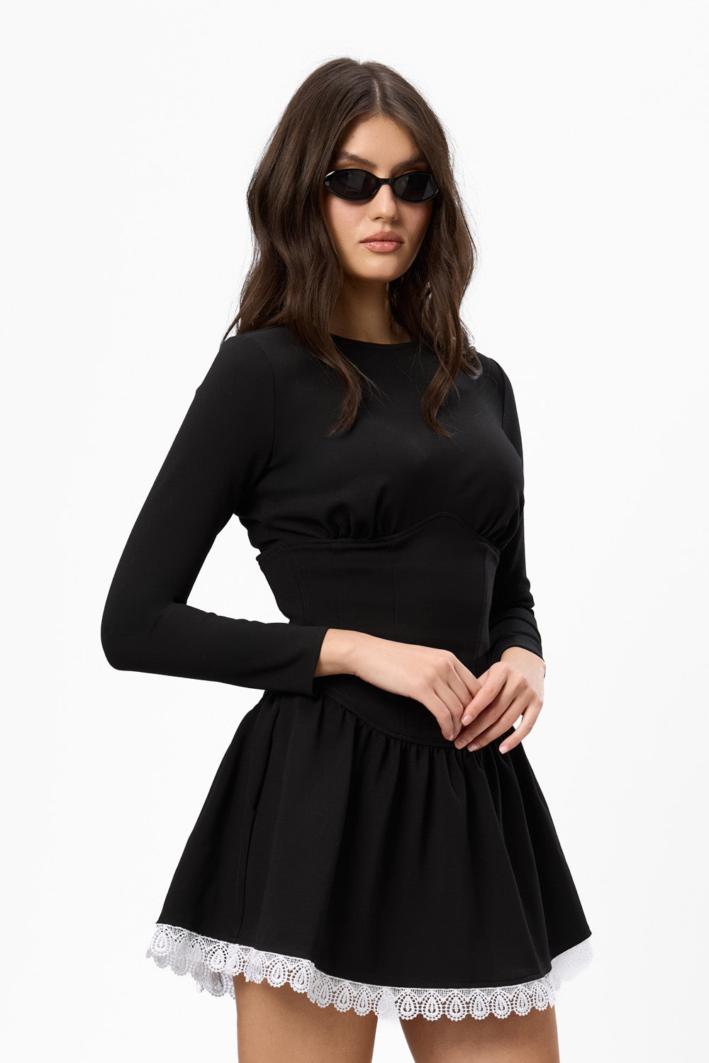 Czarna bluza z kapturem Karol z gorsetem