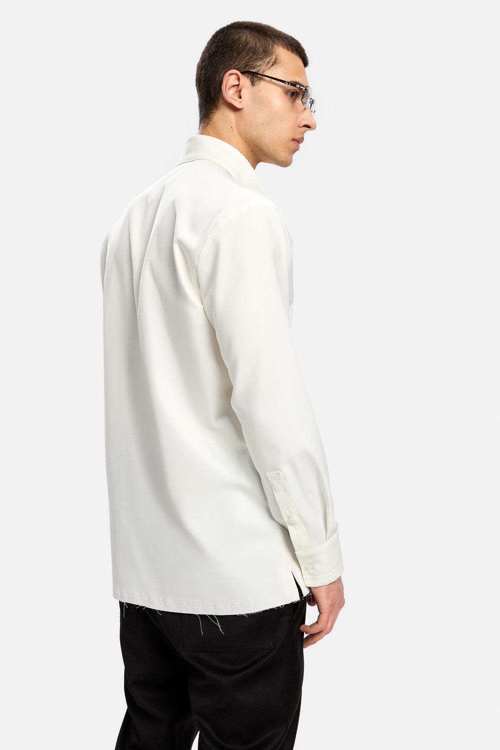Thom Shirt | Men | Off-White | Modern & Elegant Style | Comfort & Functionality | Atelier Hamza