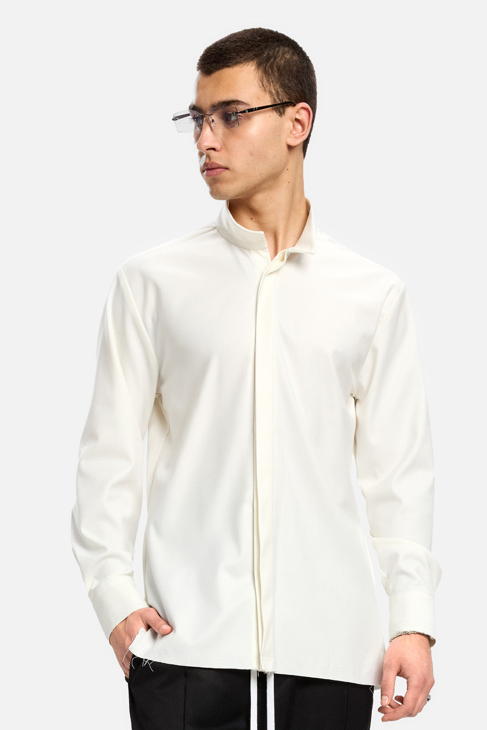 Camasa Thom | Bărbați | Off-White | Stil Modern & Elegant | Confort & Funcționalitate | Atelier Hamza