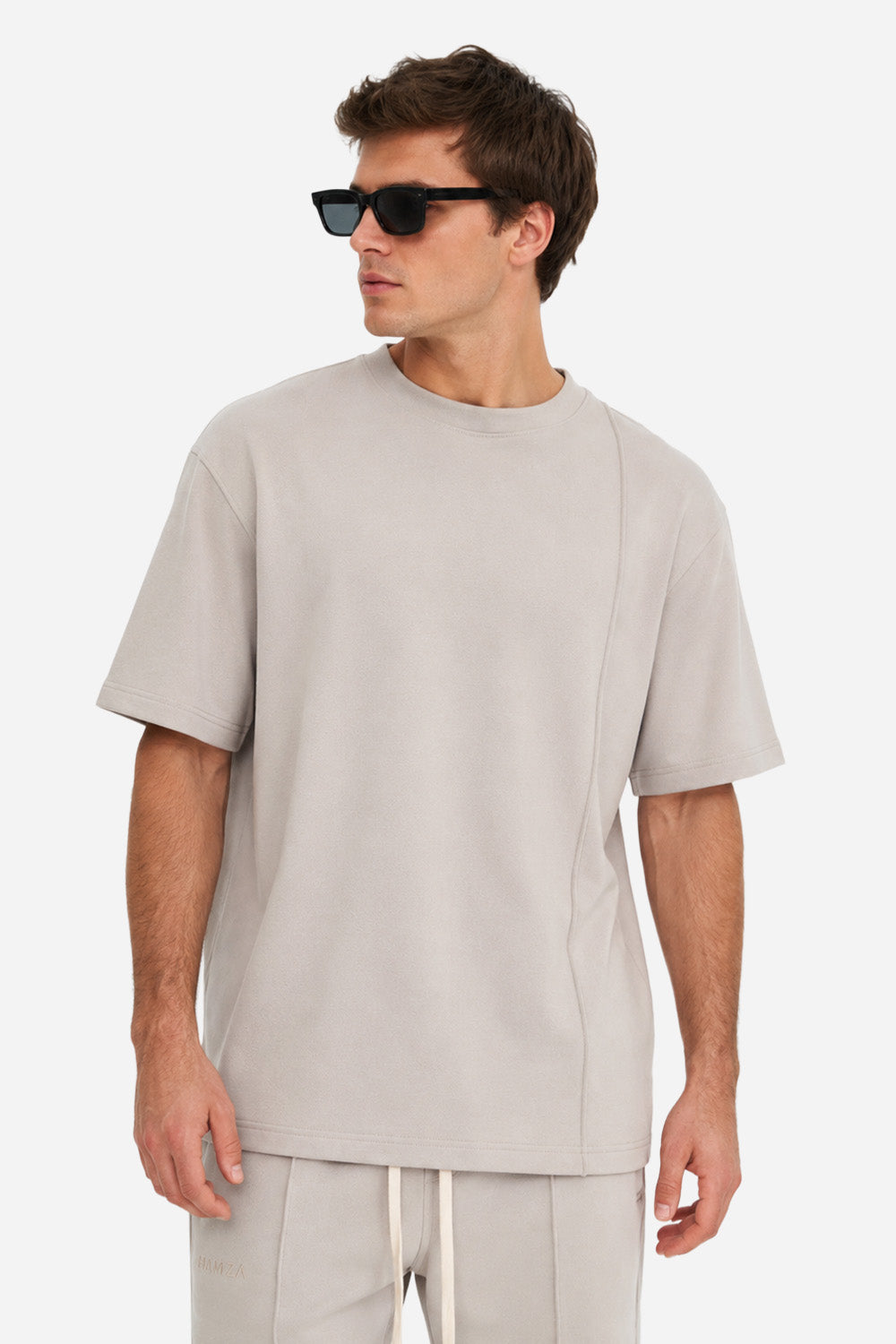 Tricou bărbați Vanilla din vâscoză purtat de model, vedere din față