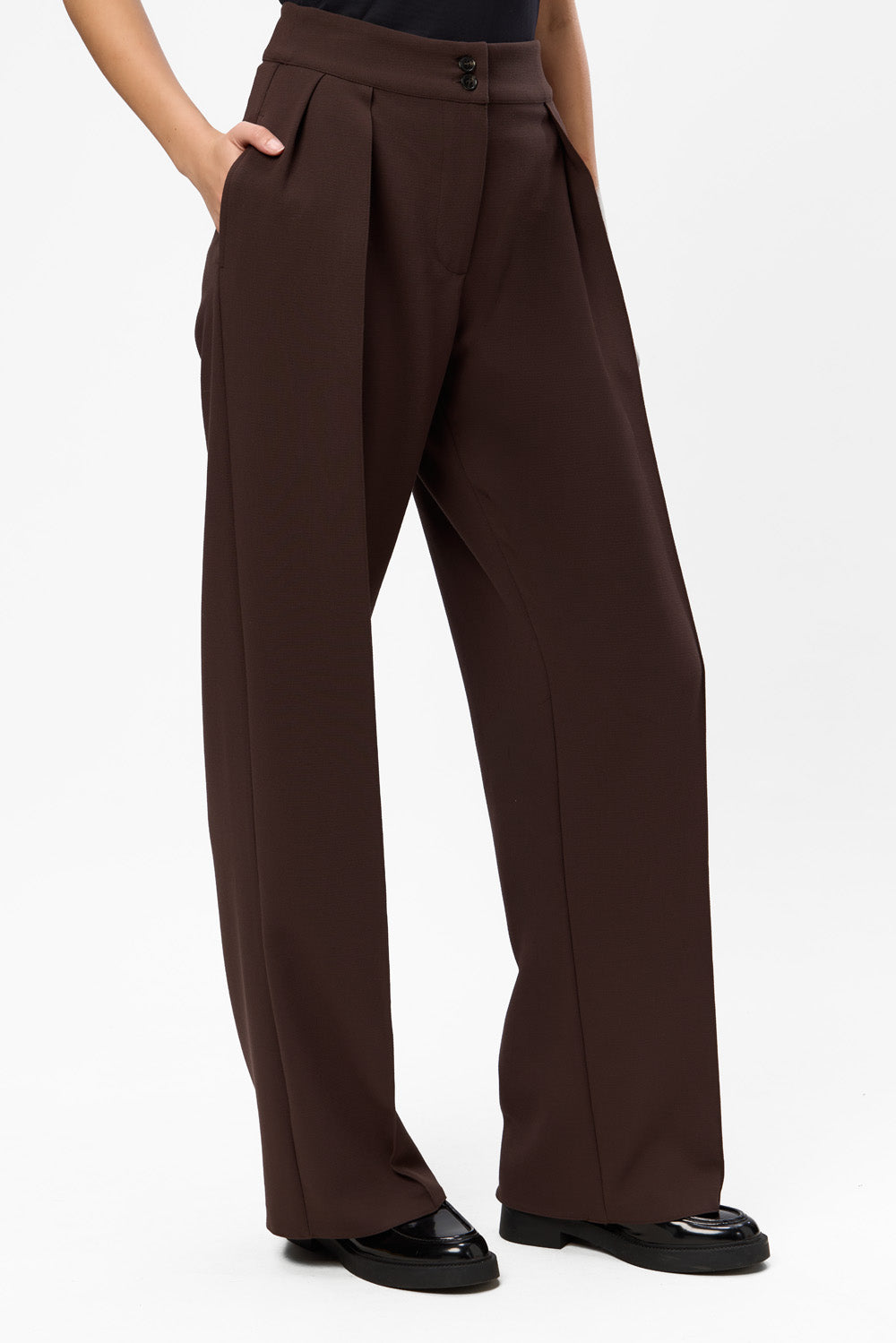 Kimi V2 Cloth Brown Pants