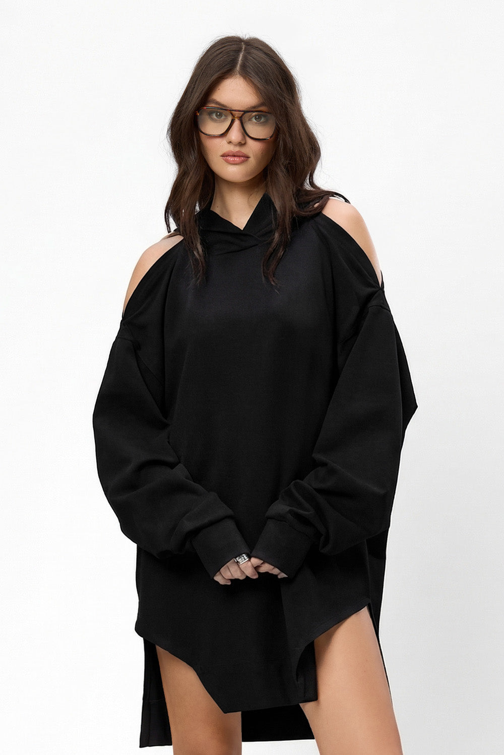 Czerwona bluza z kapturem FRAGILE wyszywana W