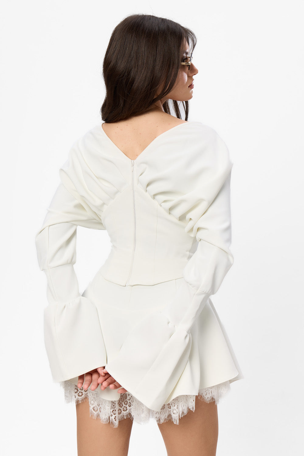 Czarna bluza z kapturem Karol z gorsetem