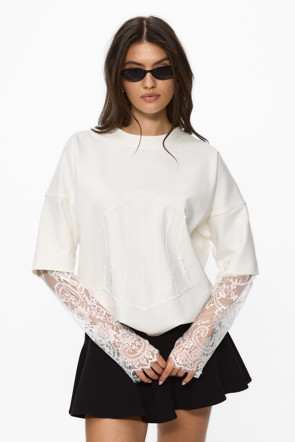 Top Venice  cu mâneci din dantelă | Femei | Off-White | Stil Modern & Elegant | Confort & Funcționalitate | Atelier Hamza