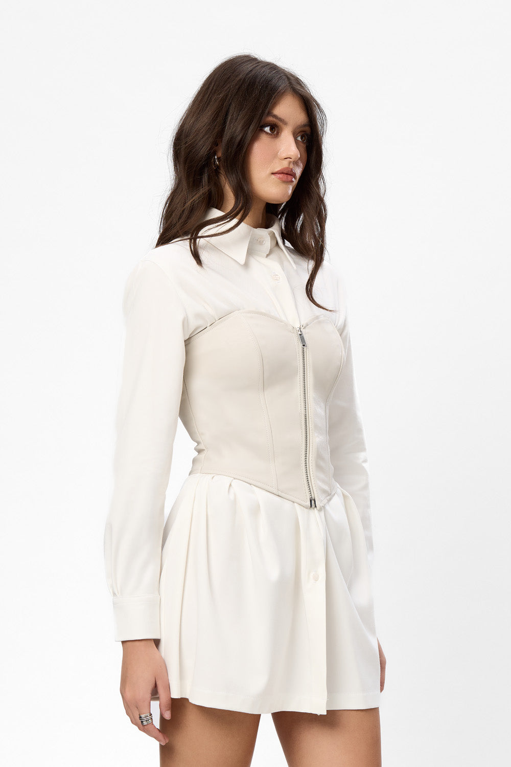 Czarna sukienka Lille z długimi rękawami