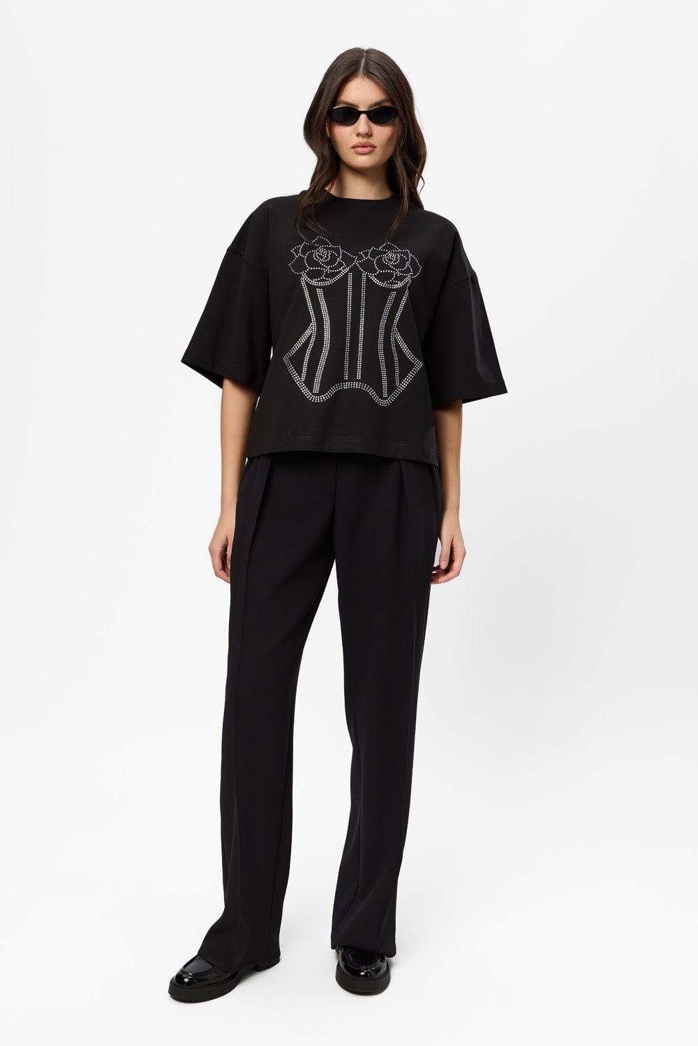  Koszulka Belle z kwiatową aplikacją w kolorze off-white W