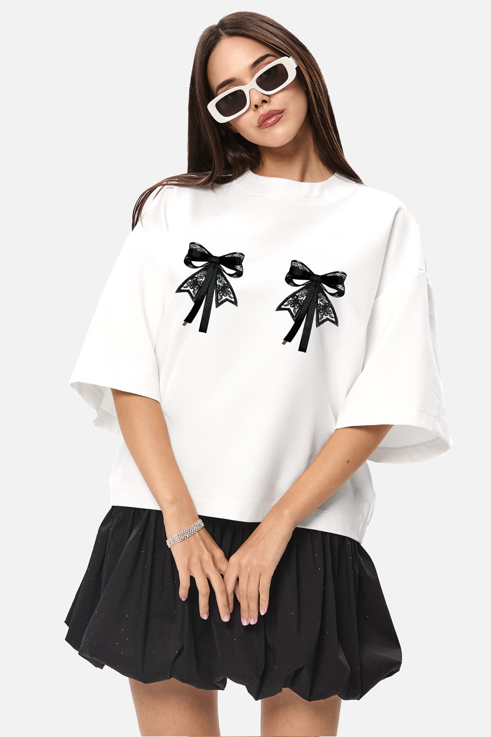 Luna with bows applique black T-shirt W