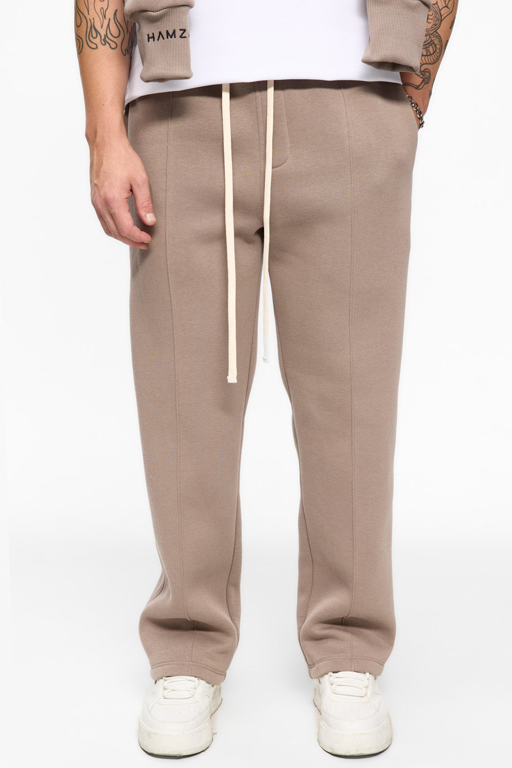 247 fleece Brown sweatpants with decorative stitching