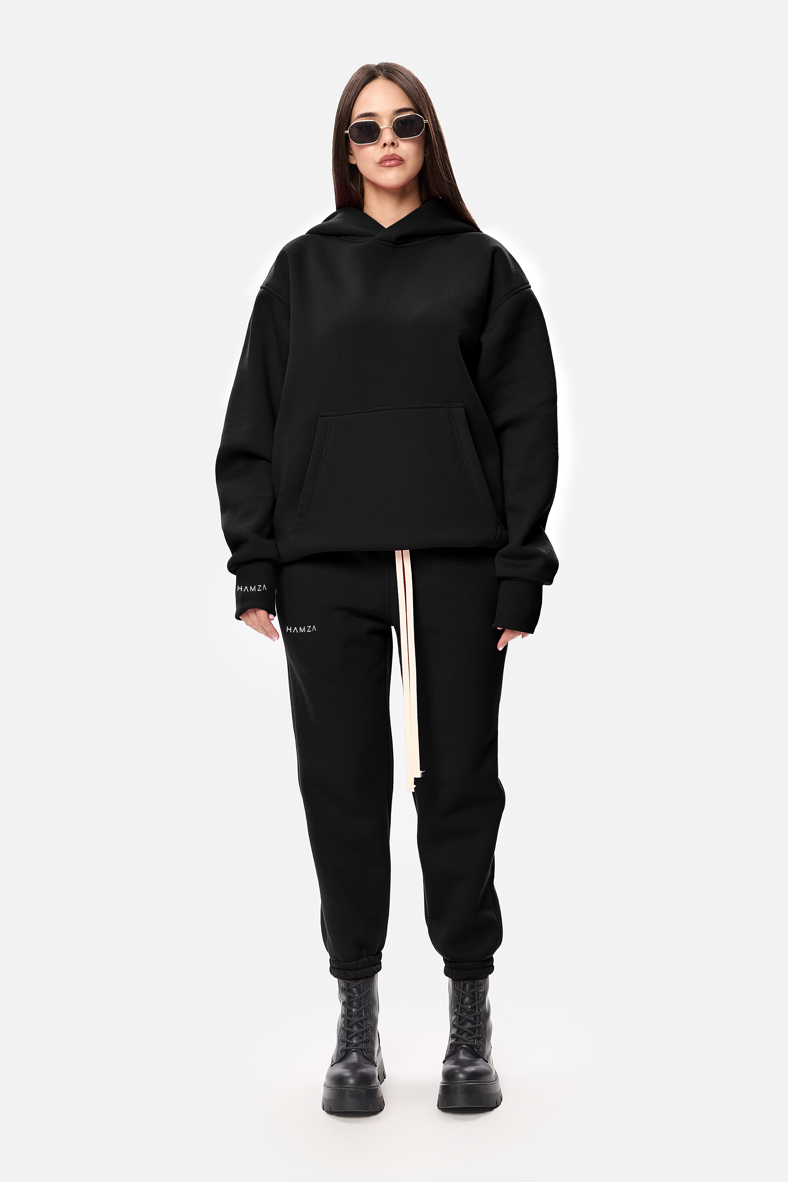 Skipper czarne rozszerzane spodnie W