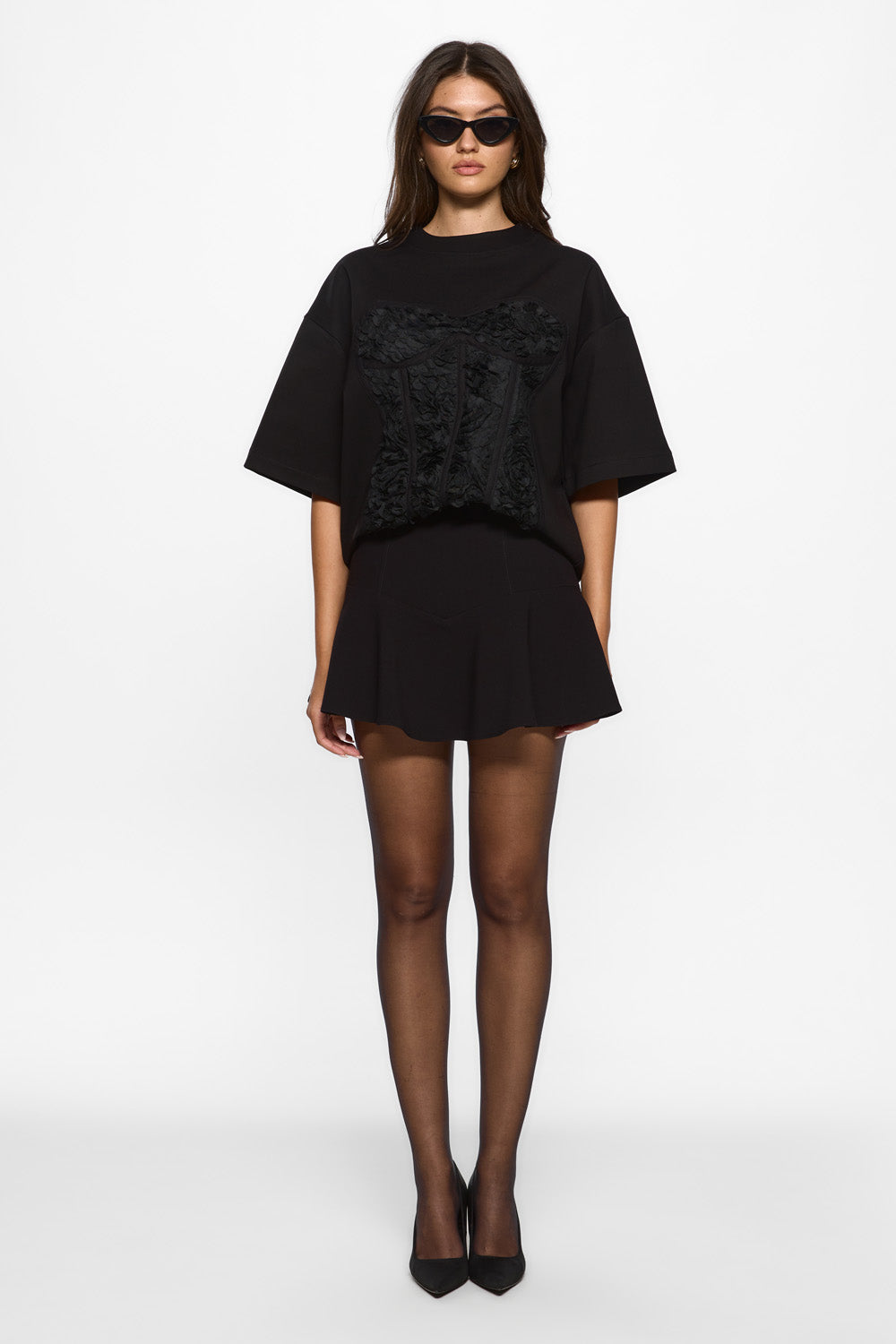 Beżowa koszulka Luna z aplikacją kokardek W