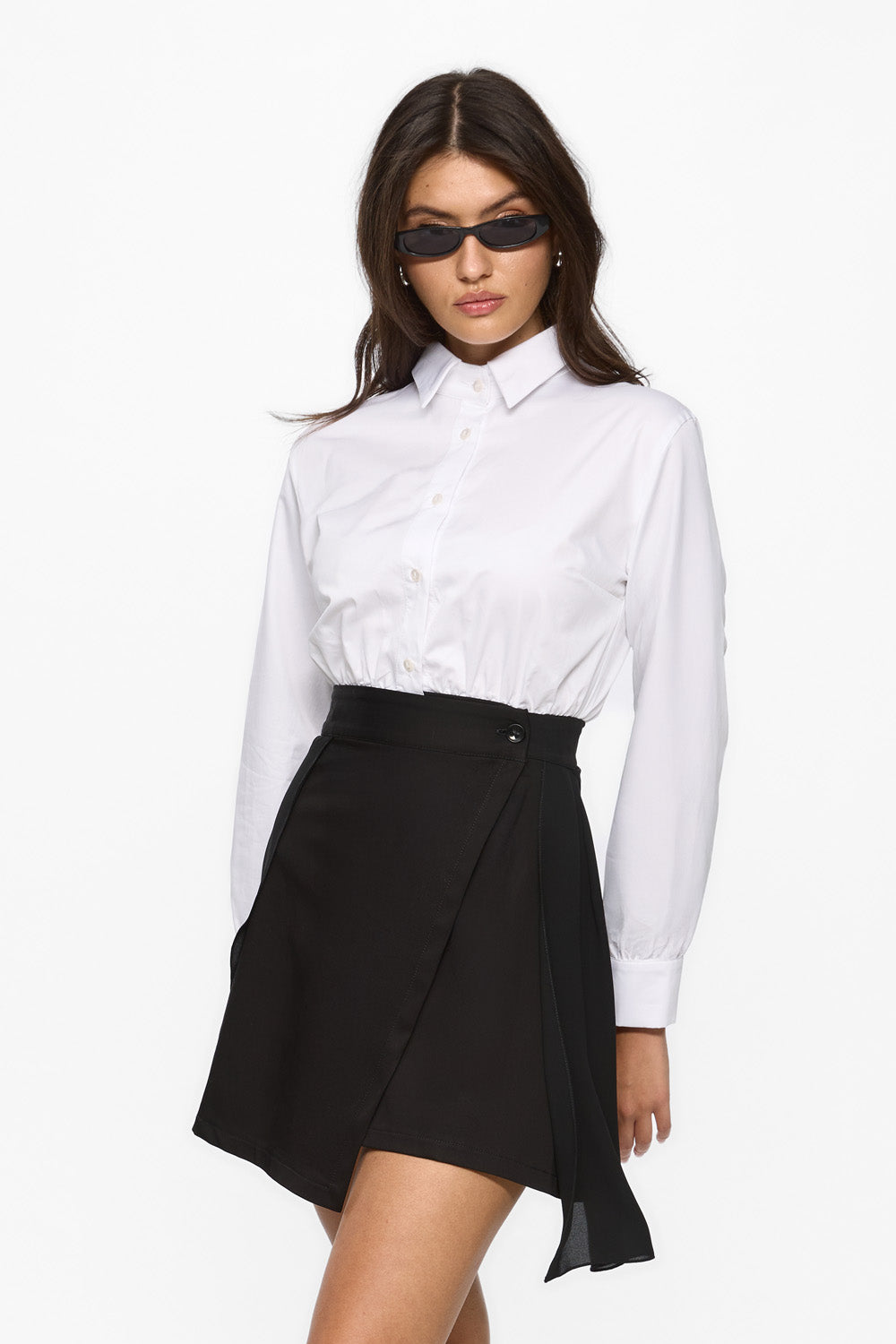 Czarna sukienka Lille z długimi rękawami