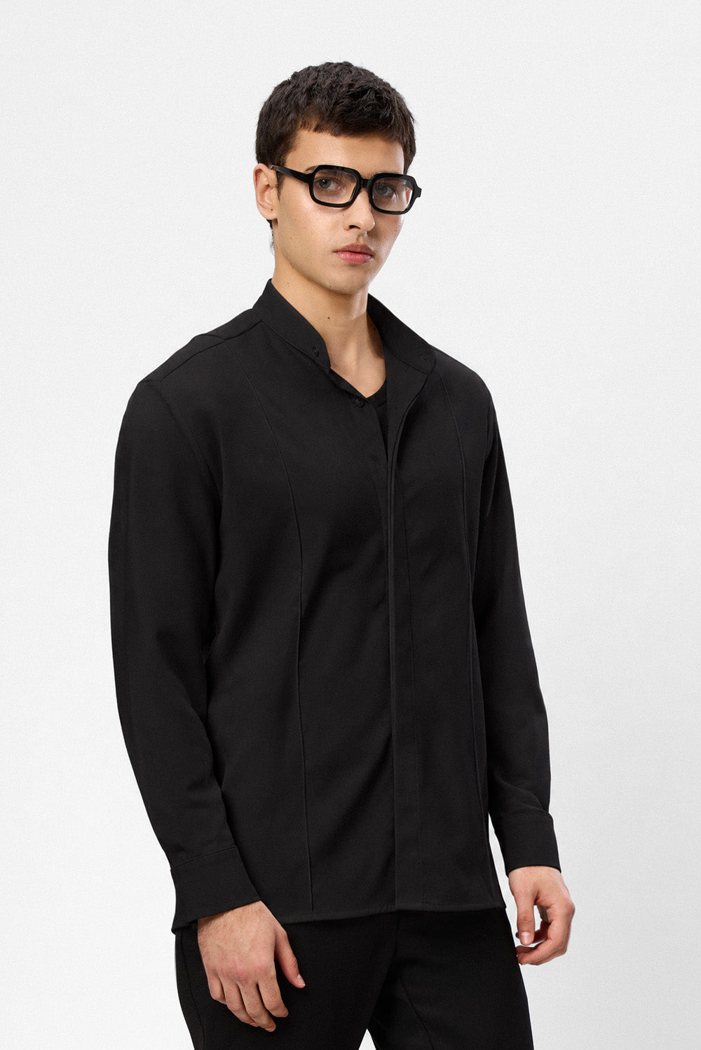 Thom V3 Black cloth Shirt