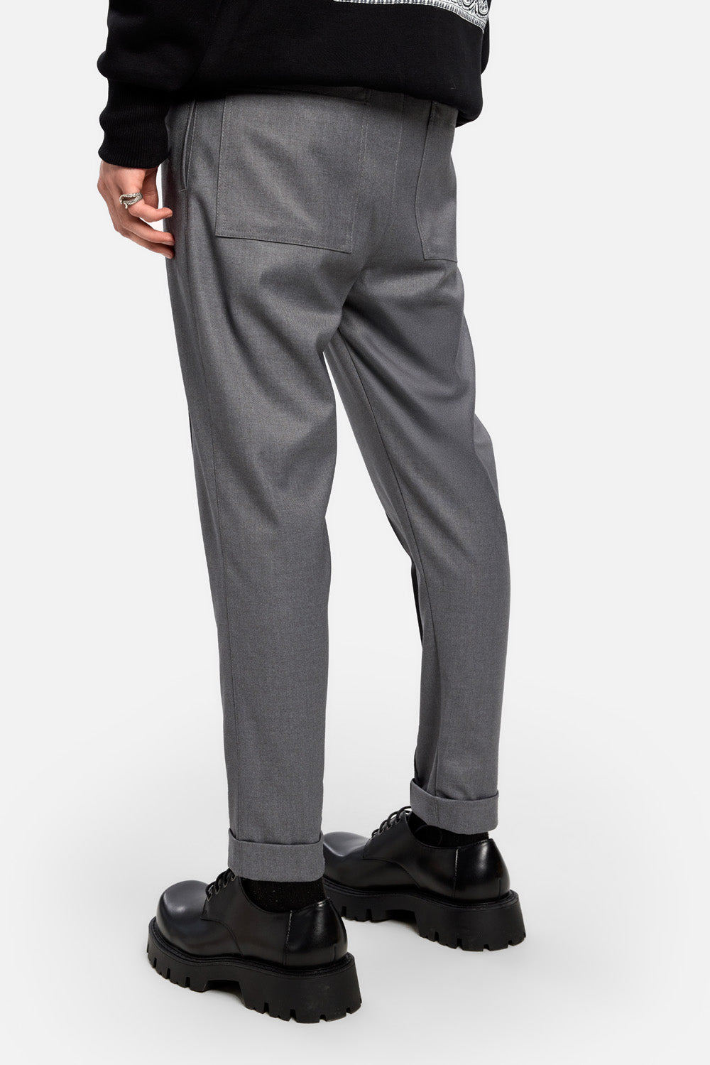 Pantaloni din stofa Thom | Bărbați | Gri | Stil Modern & Elegant | Confort & Funcționalitate | Atelier Hamza