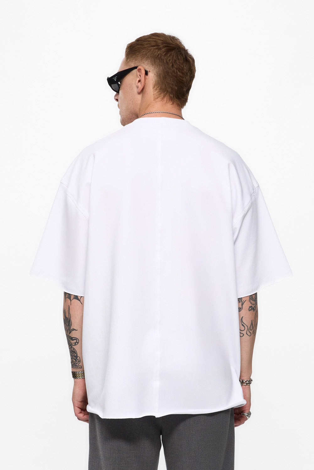 Oversized T-shirt | Men | White | Modern and elegant style | Comfort and functionality | Atelier Hamza