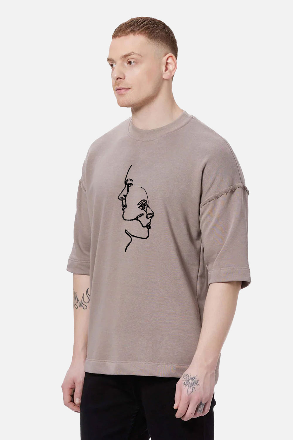 Beigy embroidered T-Shirt