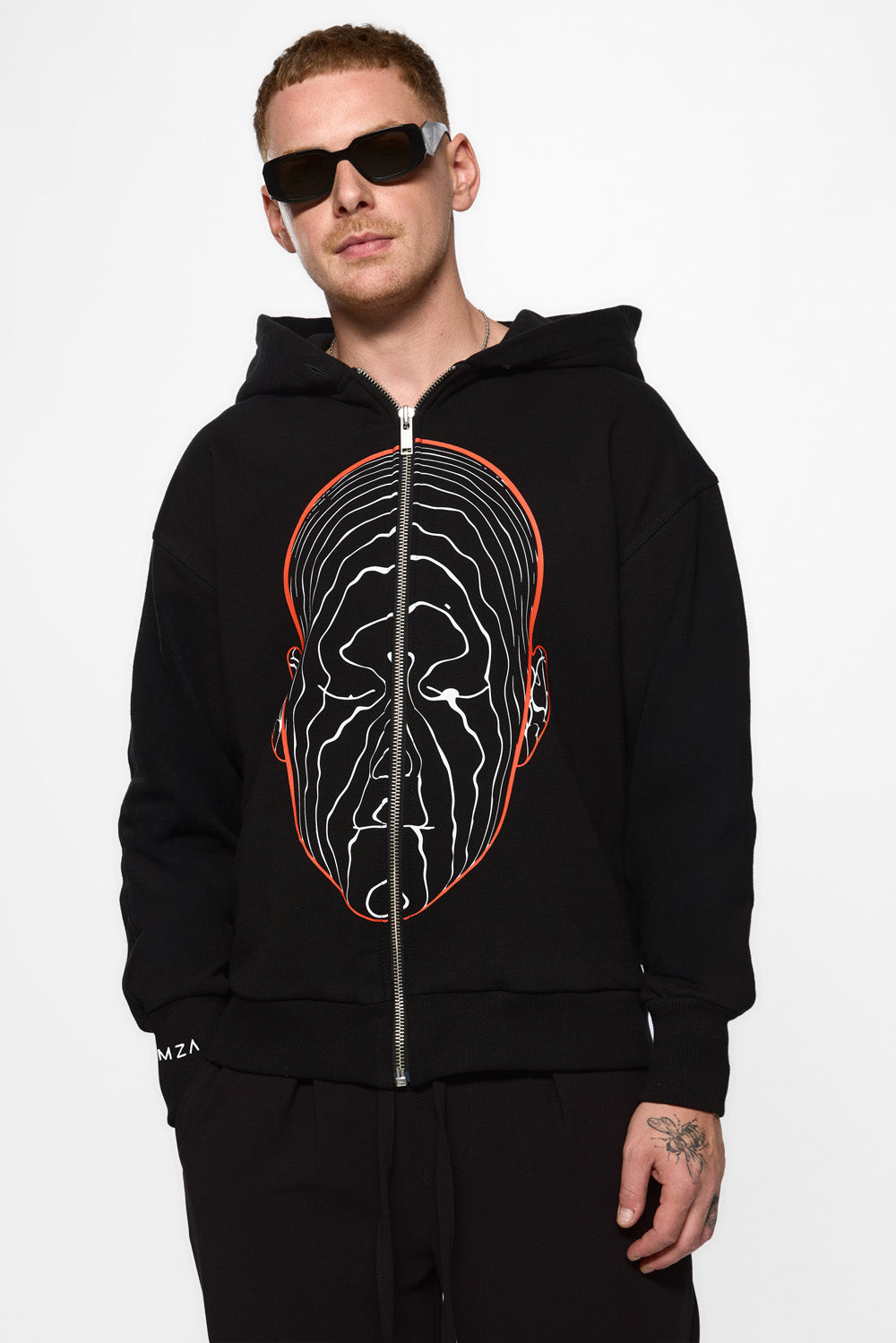 Bluza z kapturem z nadrukiem Fallen i zamkiem