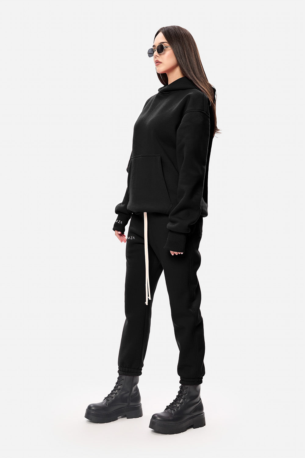 Skipper czarne rozszerzane spodnie W