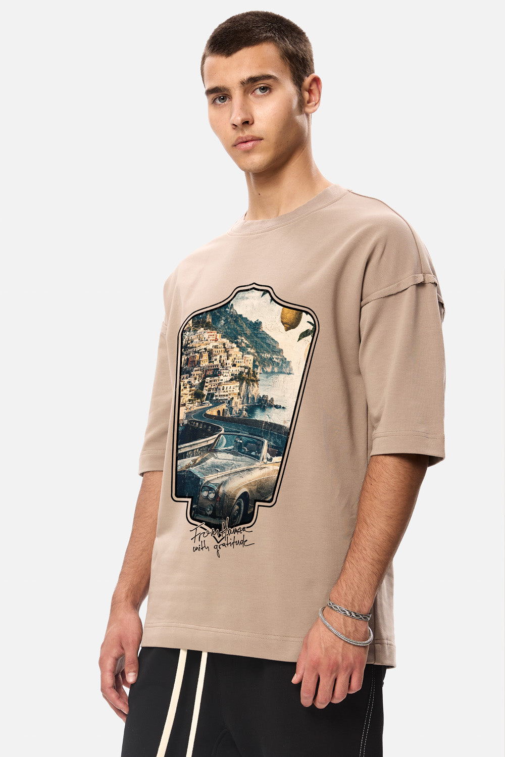 Tricou cu imprimeu Vacation | Bărbați | Bej | Stil Modern & Elegant | Confort & Funcționalitate | Atelier Hamza