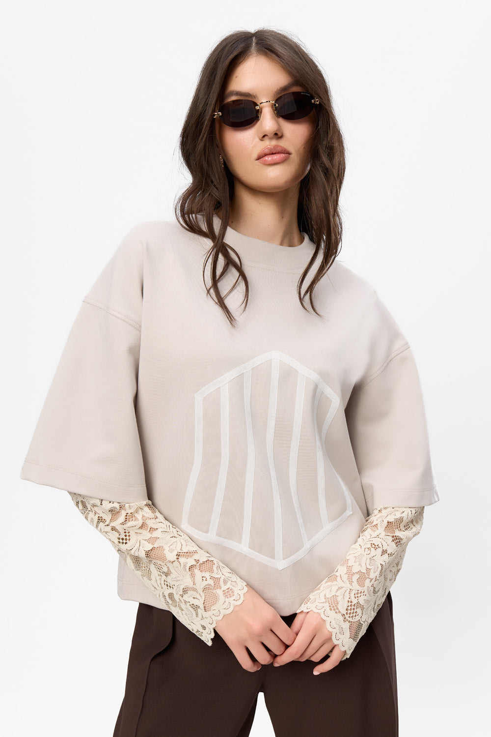 Venice off-white Top with lace sleeves