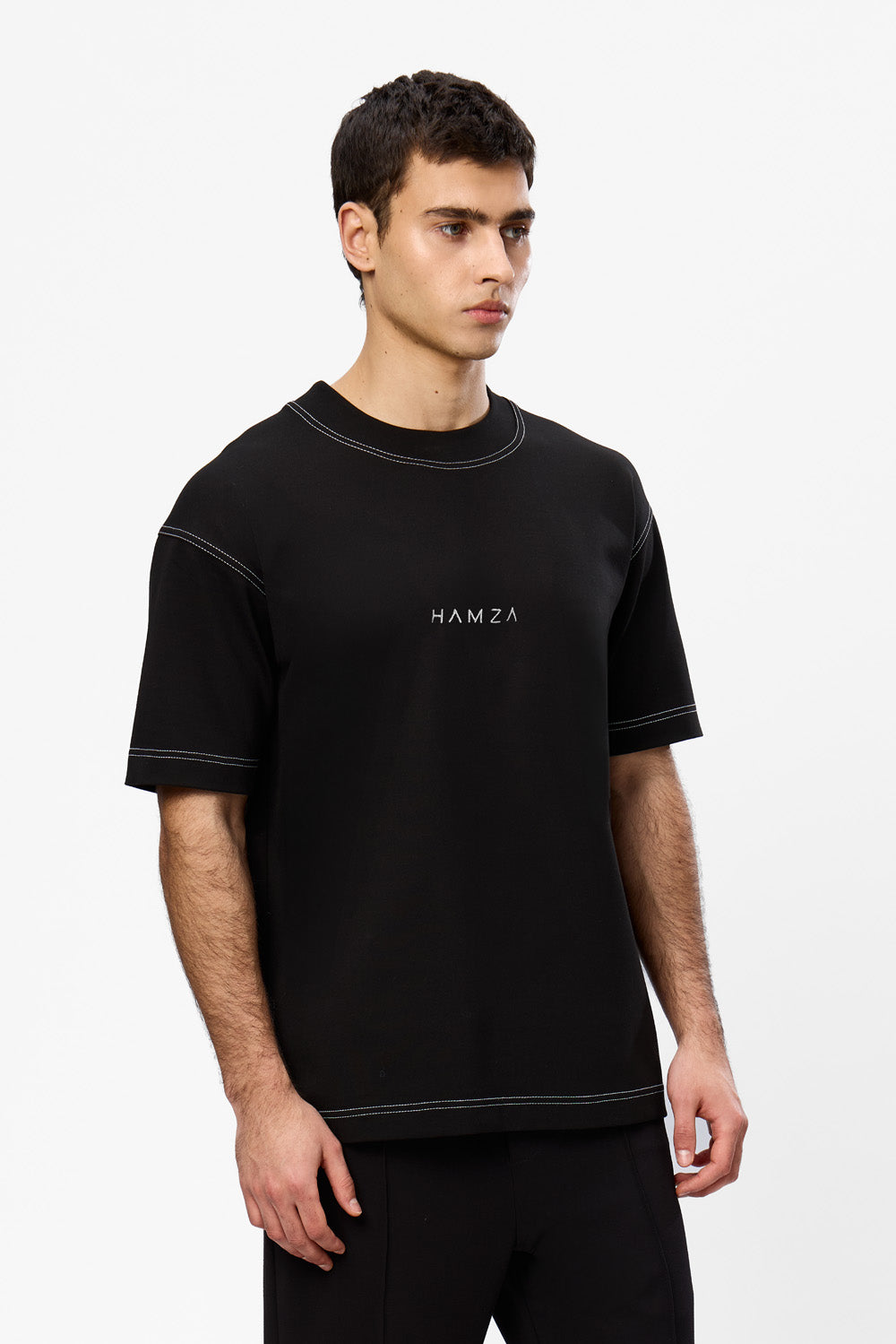 Kira embroidered Black T-shirt