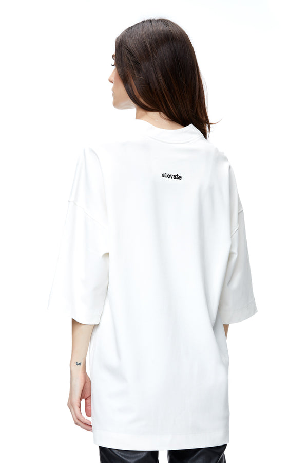Elevate embroidered W T-Shirt