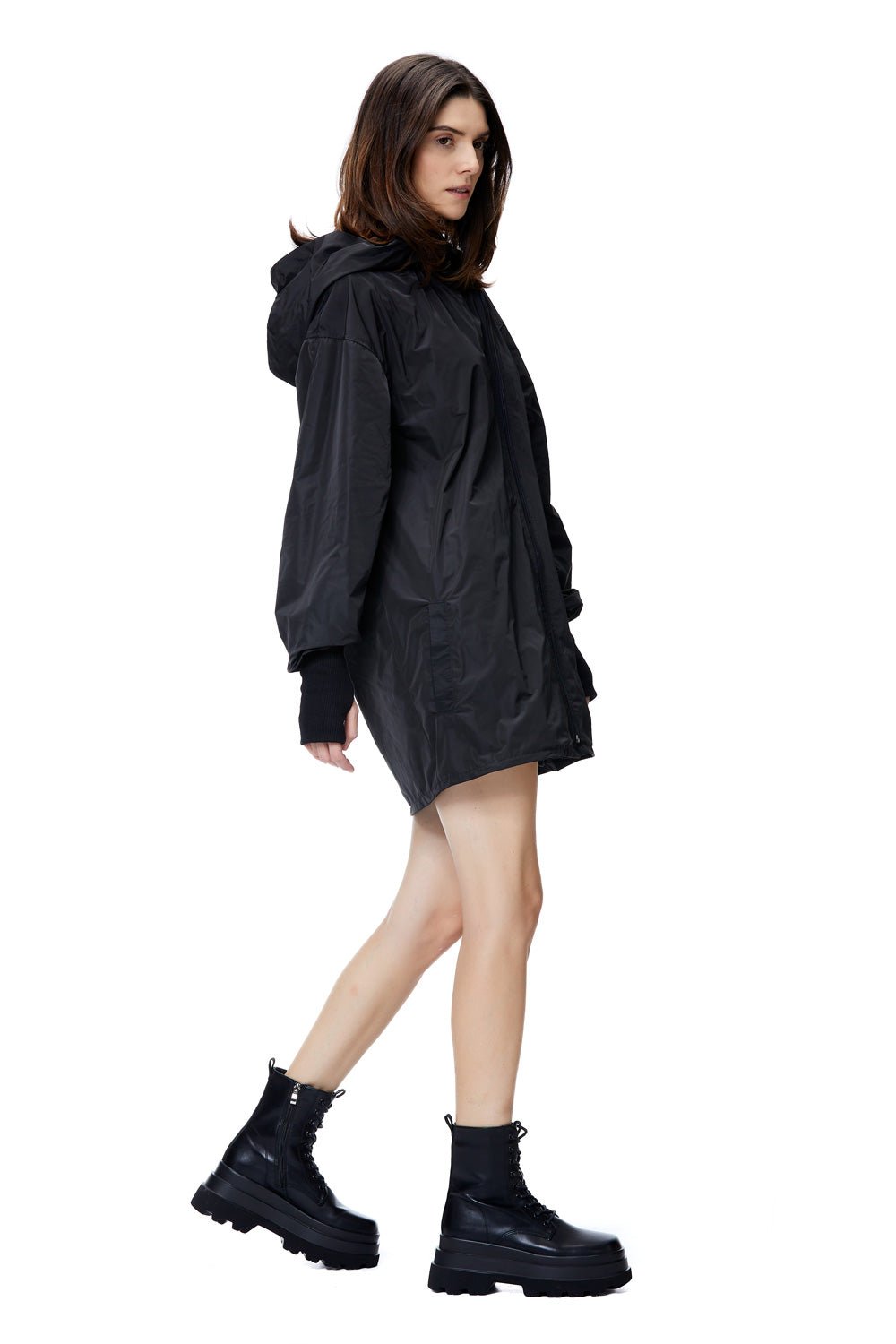 Hanorac damă, negru, rezistent la ploaie, tehnologie impermeabilă, detalii elegante
