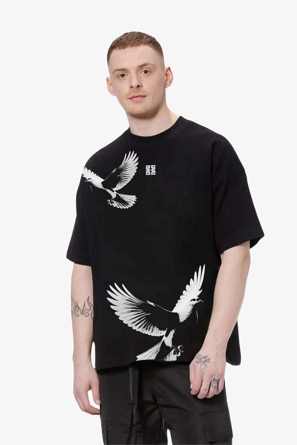 Tricou bărbătesc, negru, imprimeu Flight, bumbac premium, croială oversized, detalii elegante (cusături decorative).