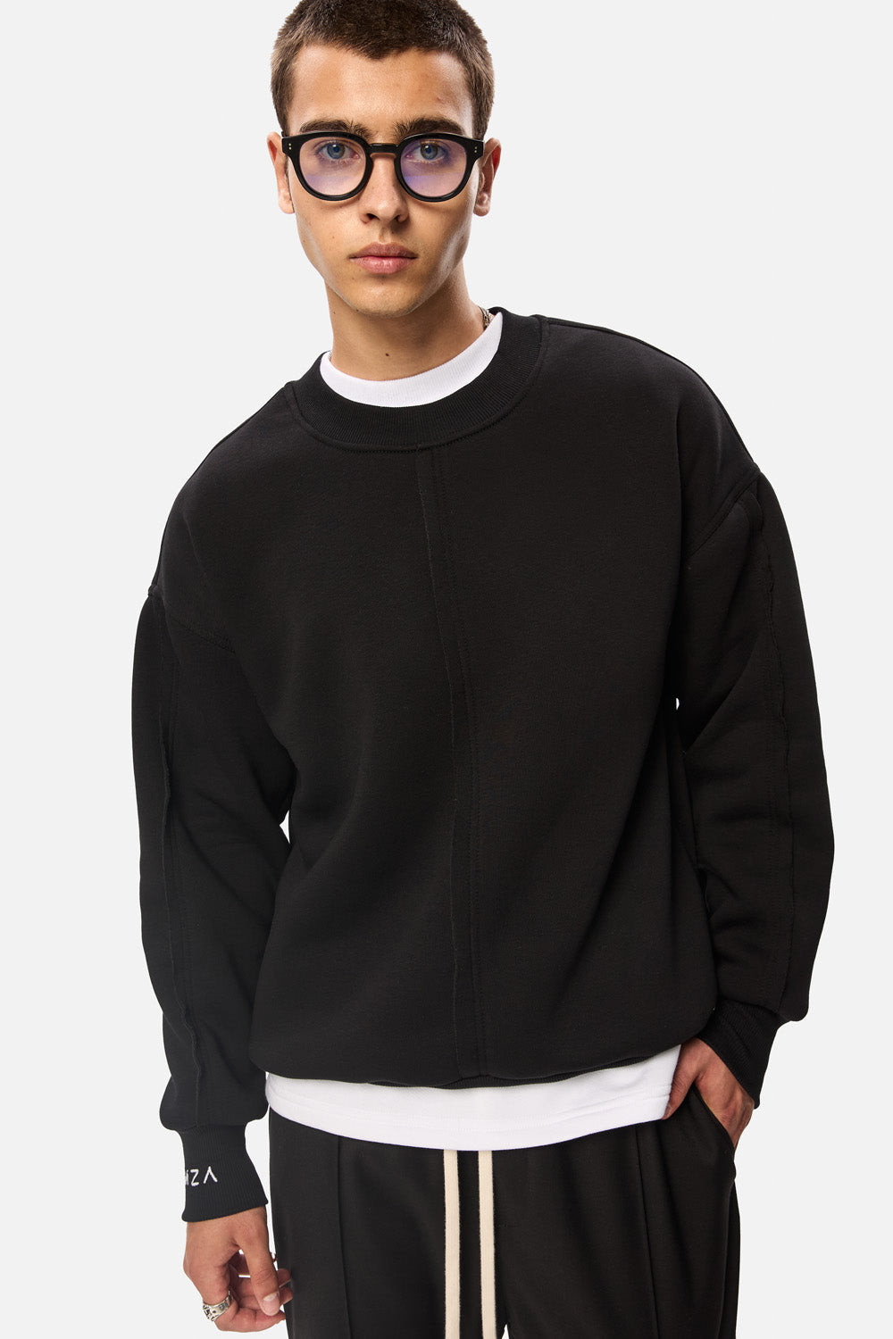 Crudo Black Sweatshirt