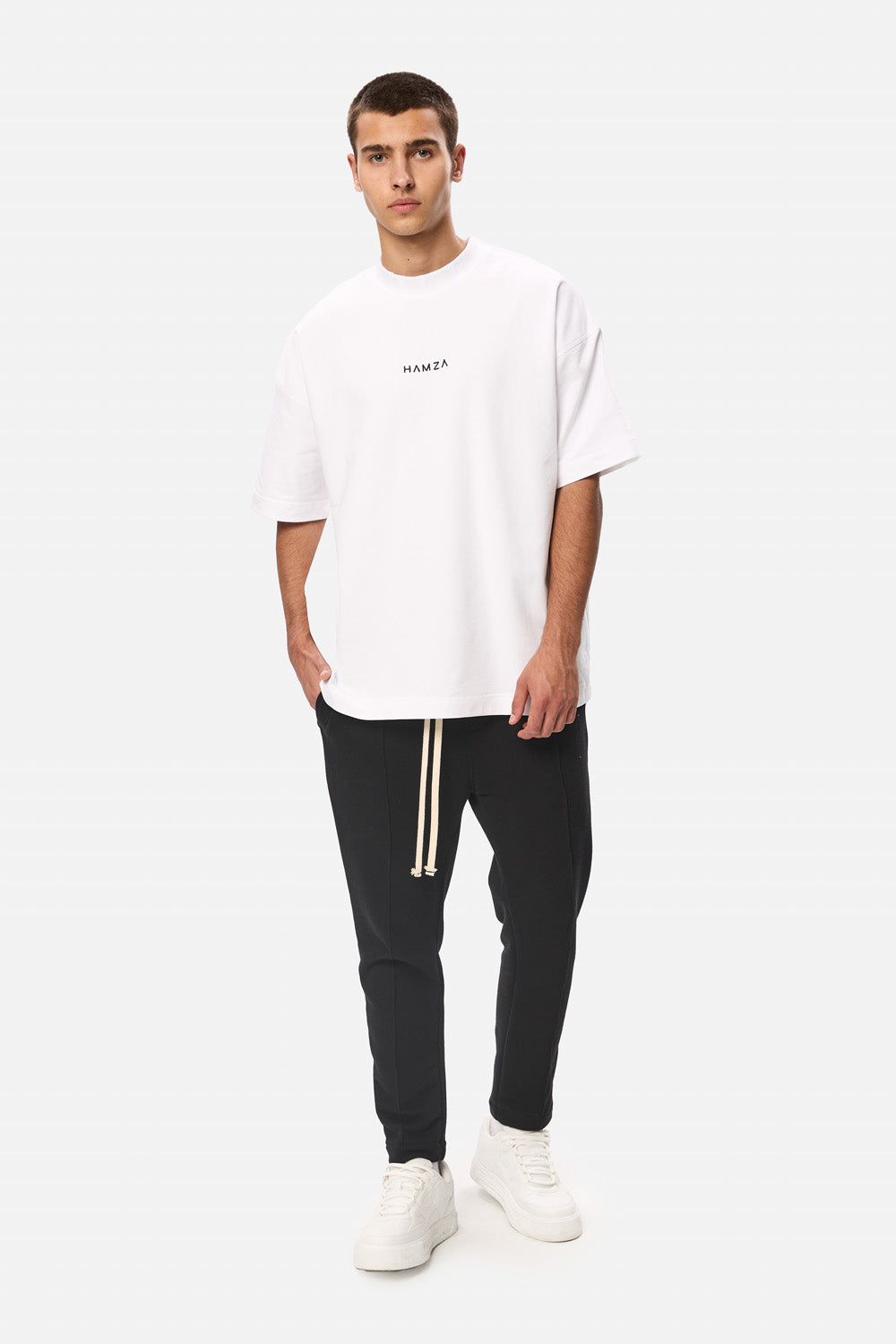 Tricou cu imprimeu Alpha 2.0 | Bărbați | Alb | Stil Modern & Elegant | Confort & Funcționalitate | Atelier Hamza