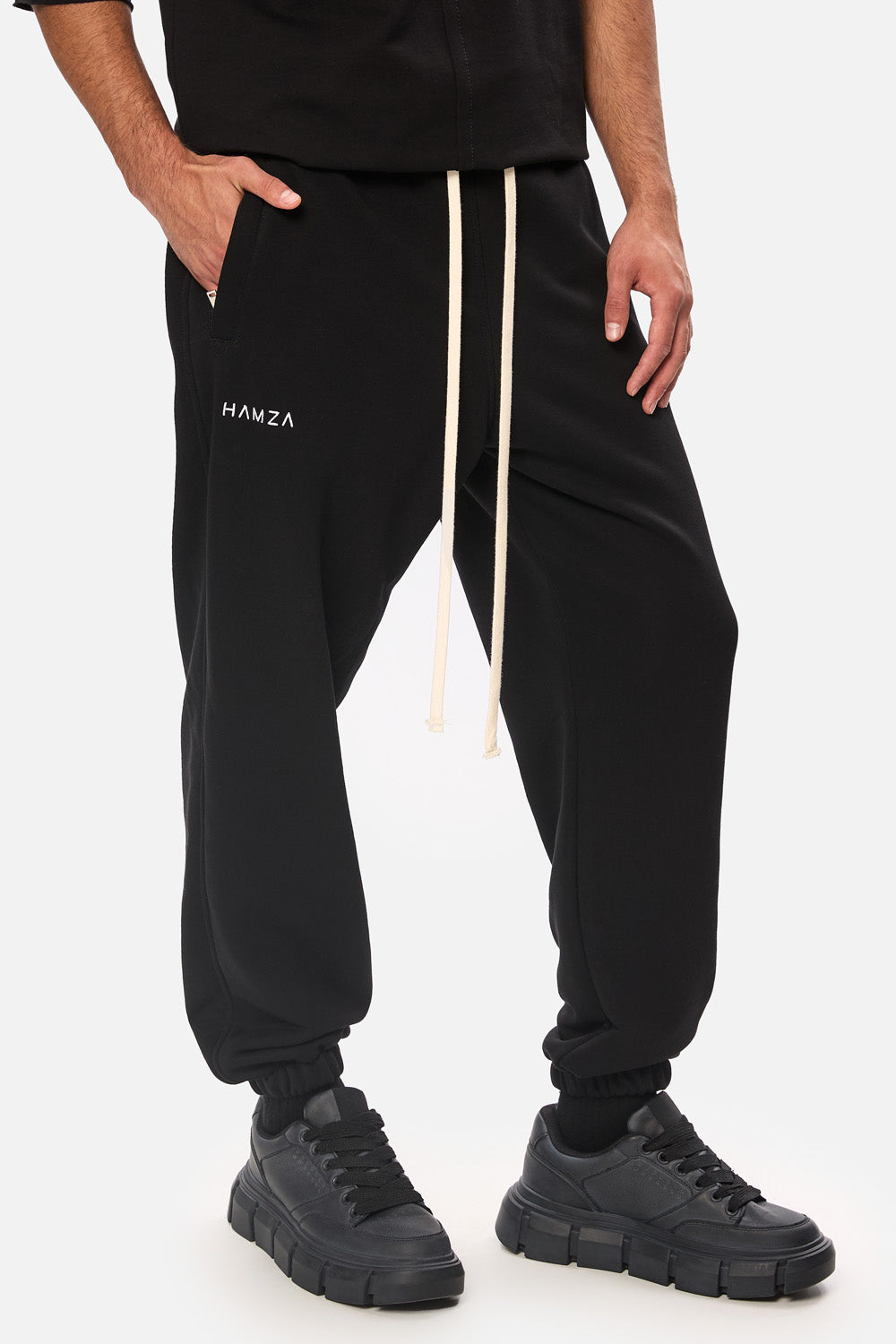 Kali II  embroidered Pants