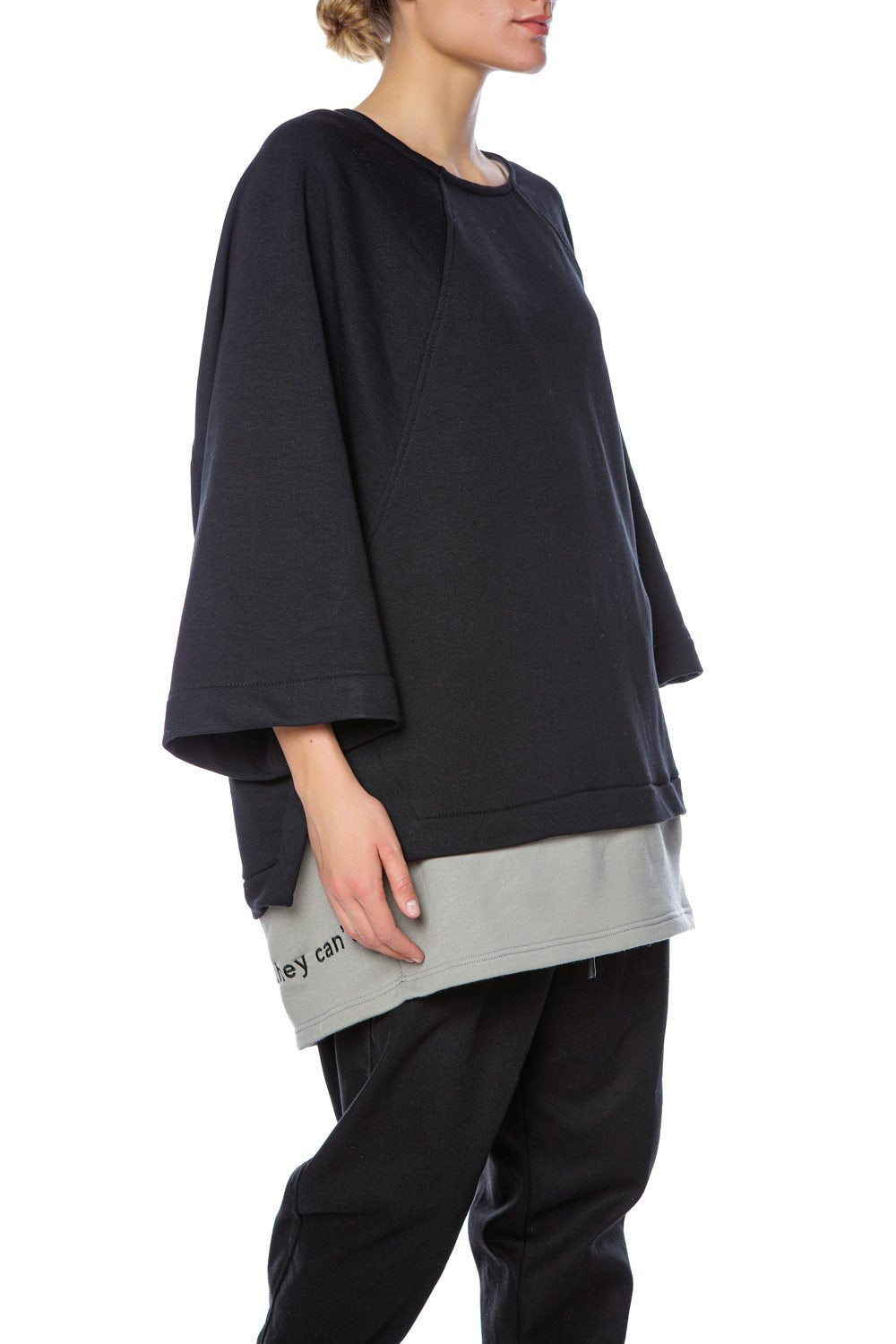 Tricou Brodat "Supreme" | Femei | Negru Elegant, Moale & Confortabil | Stil & Putere | Atelier Hamza