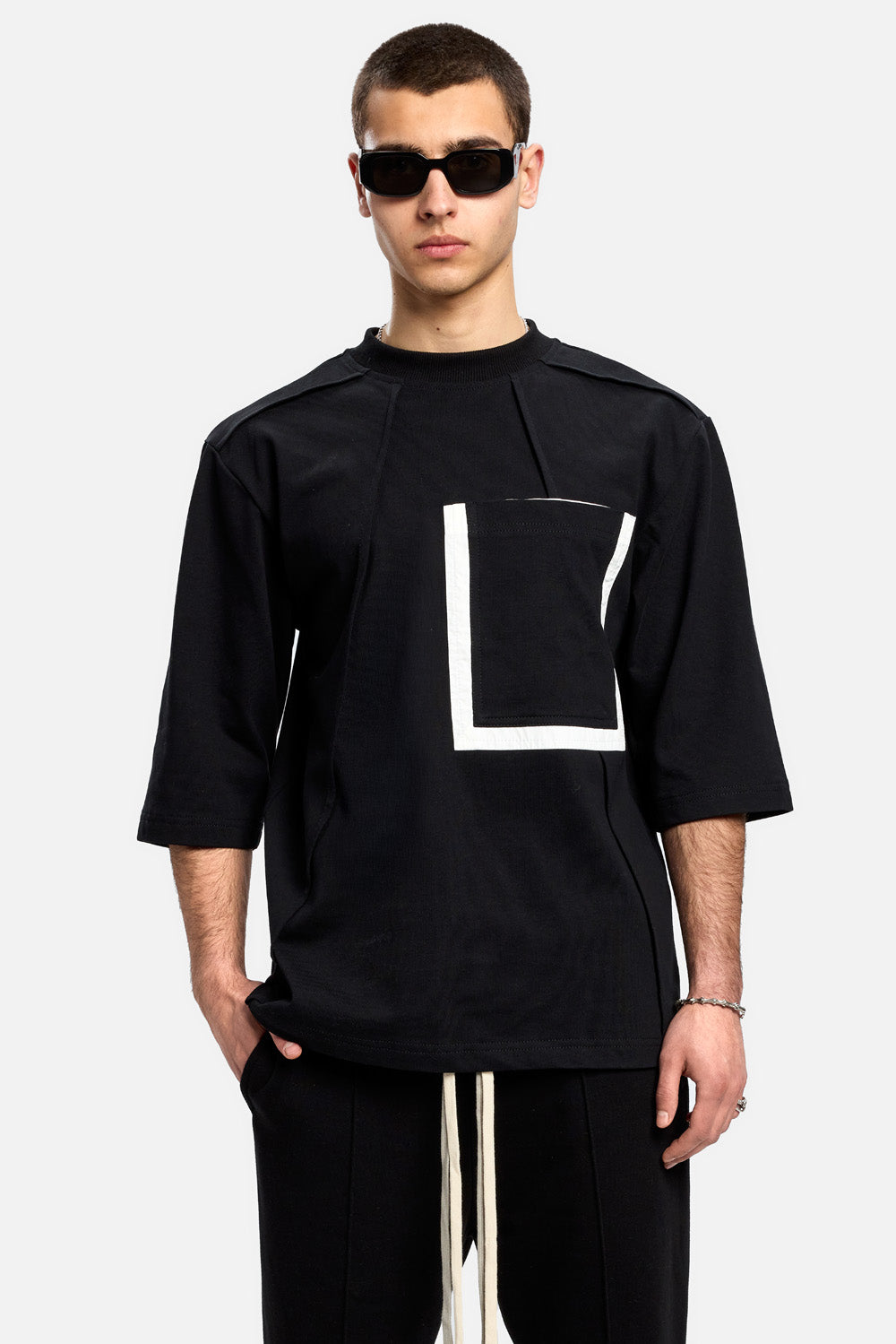 Tricou cu buzunar Pocket | Bărbați | Negru | Stil Modern & Elegant | Confort & Funcționalitate | Atelier Hamza