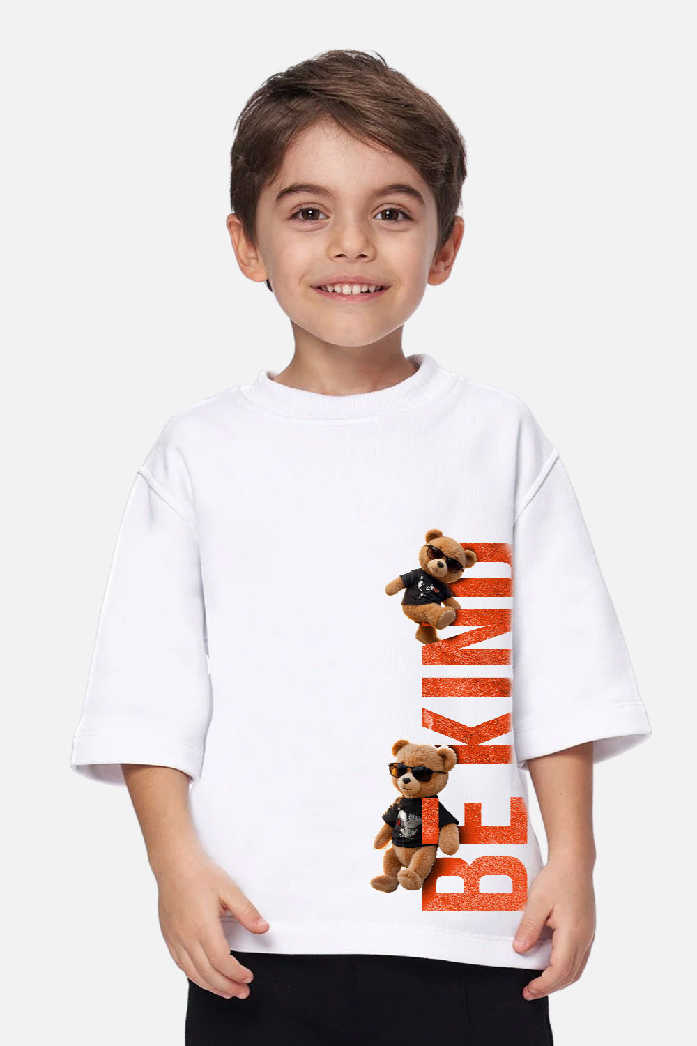 Tricou copii alb "Be Kind" cu ursuleți, mânecă lungă, mesaj inspirațional, Atelier Hamza